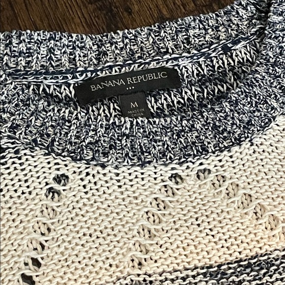 Banana Republic Women’s Knit Sweater - Picture 5 of 7